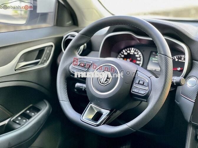 MG ZS Luxury 2024