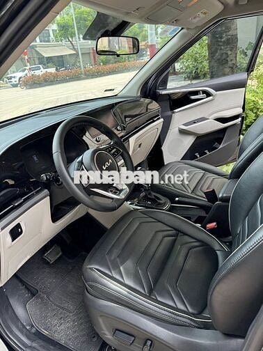 Kia Carens 1.5D Premium 2022