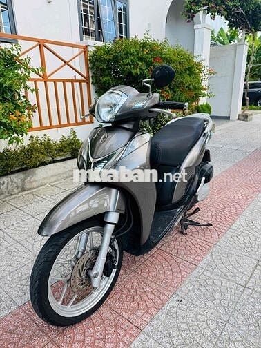Ban xe SH mode Nữ ít đi