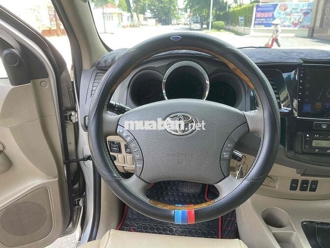 Toyota Fortuner 2009 - 100000 km