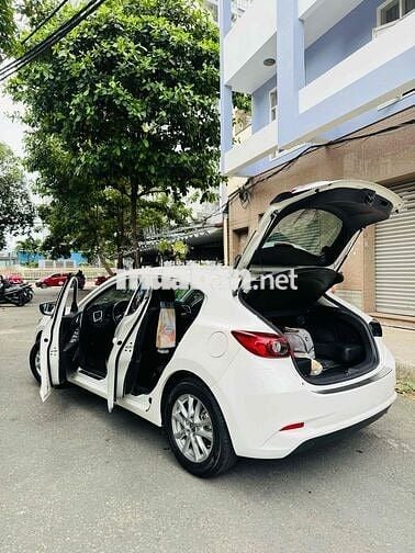 Mazda 3 2018 1.5 AT Hatchback - 46000 km