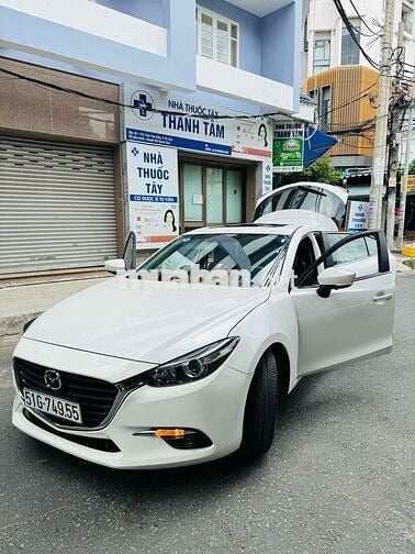 Mazda 3 2018 1.5 AT Hatchback - 46000 km