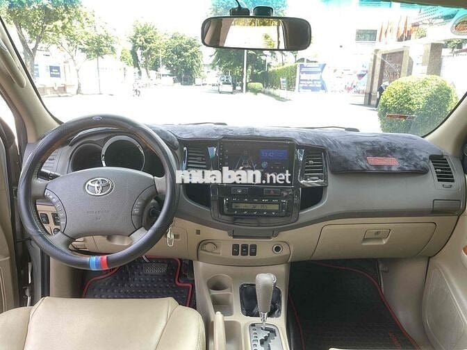 Toyota Fortuner 2009 - 100000 km