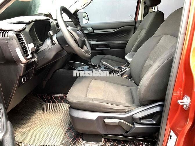 Bán Ford Ranger XLS 2023 số tự động, hãng bán