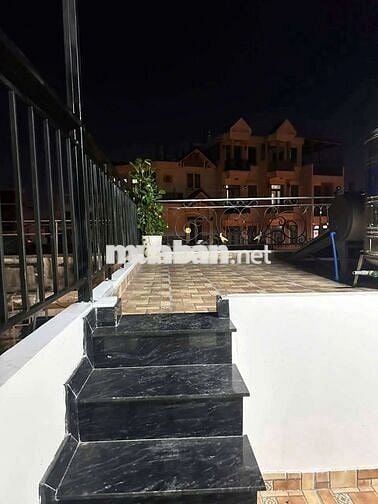 BÁN NHÀ 3 TẦNG ĐỦ CÔNG NĂNG MỚI TOANH ĐƯỜNG NGUYỄN VĂN LƯỢNG GÒ VẤP