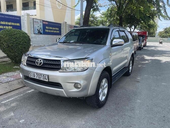 Toyota Fortuner 2009 - 100000 km