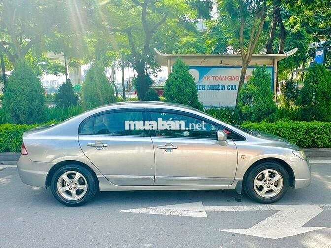 Honda Civic 2009 1.8 AT - 180000 km