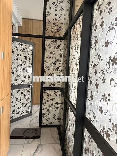 BÁN CĂN HỘ THANG MÁY 2PN TẠI 109 NGUYỄN BIỂU - GIÁ 2,85 TỶ