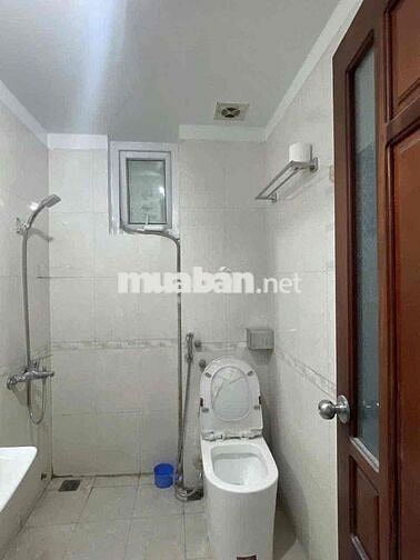 Bán nhà mặt ngõ phố Thái Hà, Đống Đa, Ô tô tránh ,nhà đẹp ở luôn được.