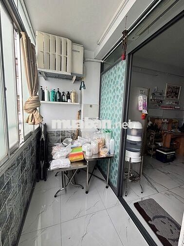 BÁN CĂN HỘ THANG MÁY 2PN TẠI 109 NGUYỄN BIỂU - GIÁ 2,85 TỶ