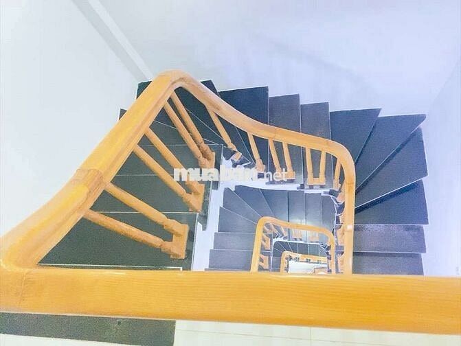 CỰC PHẨM LA KHÊ NHÀ ĐẸP 35M2, LÔ GÓC SÁNG THOÁNG,30M ÔTÔ TRÁNH,Ở THÍCH