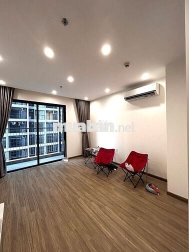 Cho thuê CH Studio có ban công, đồ cơ bản tại Vin Canopy giá 7tr/th