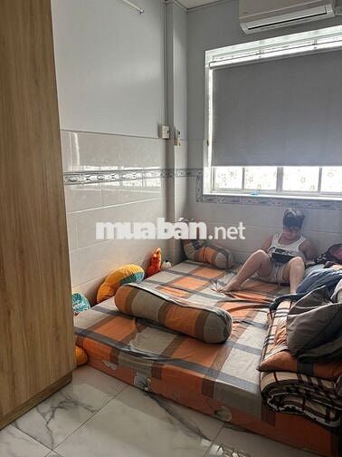 BÁN CĂN HỘ THANG MÁY 2PN TẠI 109 NGUYỄN BIỂU - GIÁ 2,85 TỶ