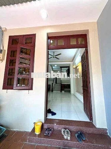 Cho Thuê Nhà Gần Giáo Xưa Xuân Hiệp,/đs 5,p.Linh Xuân 3 tầng 9,5tr