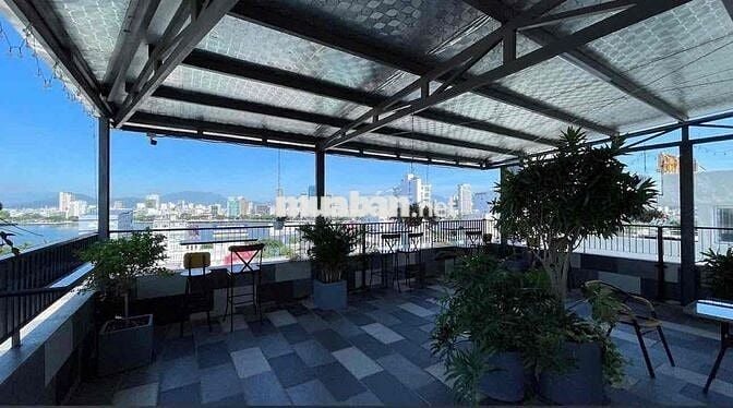 Bán căn hộ 2 mặt tiền gần cầu rồng