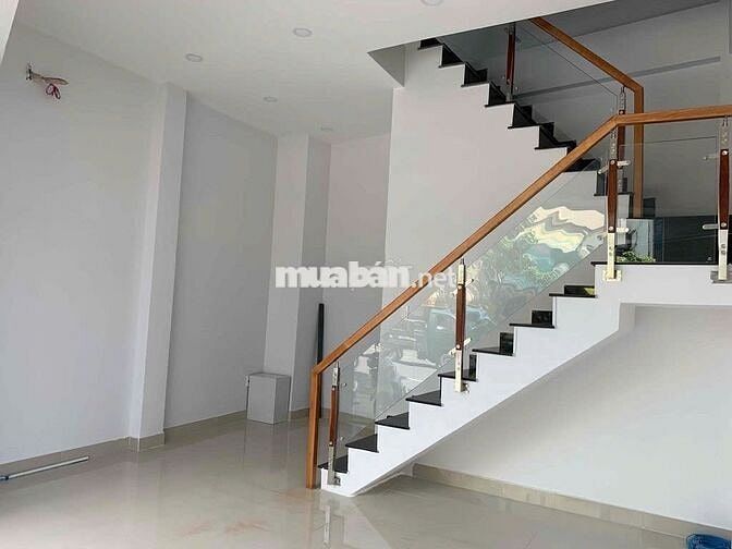 📢 CHO THUÊ NHÀ MT ĐƯỜNG HỒNG HÀ _ 6,5X10M_ TRỆT 3 LẦU
