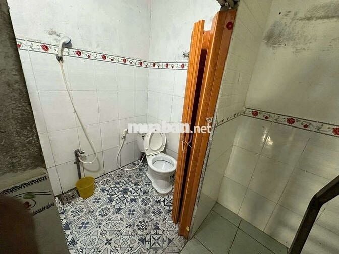 Nhà mặt tiền đường số Tân Kiểng Quận 7 cọc 1  tháng ban công