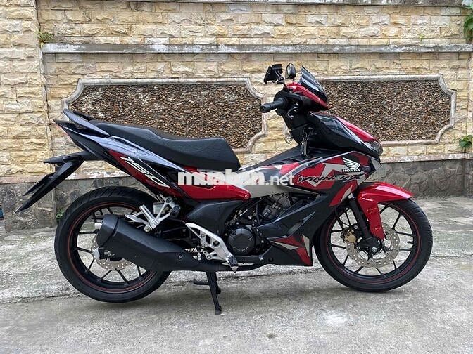winer x 2021 abs 8 ngàn km 9 chủ kí