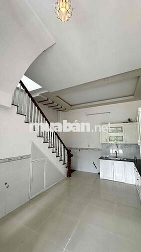 bán nhà hẻm 3 Lê Hồng phong bình thủy cần thơ