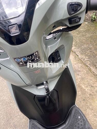 lead 4v 2023 bảng đb 9 chủ 6 ngàn km