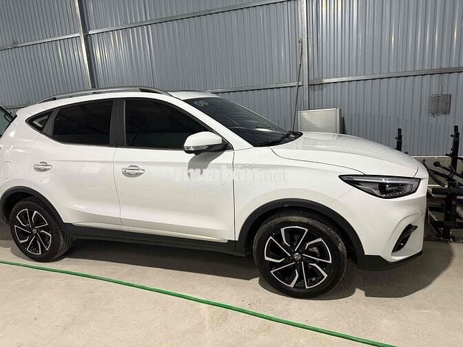 MG MGZS 2024 Luxury 1.5 AT 2WD - 10000 km