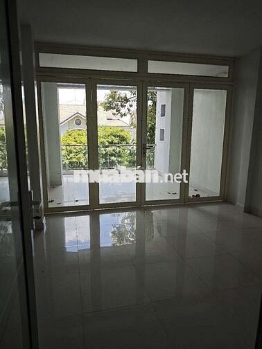 Cho thuê nhà MT Đ.Số 8/ 4x18.5m/ 4PN 3WC/KD tự do/Chính chủ