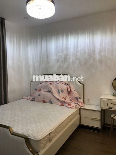 Cho thuê 2 Phòng ngủ tòa Orchard Garden Full NTCC - 16 Triệu