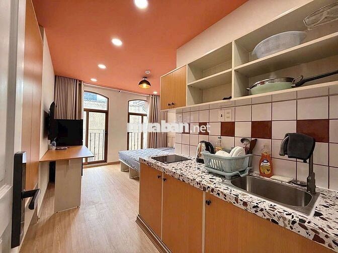THUÊ CĂN HỘ - NEW - CỬA SỔ LỚN - TONE MÀU ẤM - TIVI - BÙI ĐÌNH TÚY