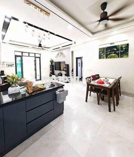 NHÀ ĐẸP THOÁNG 3 MẶT DÂN XÂY 102m*4T  NGÕ NÔNG RỘNG  CÁCH OTO 30M