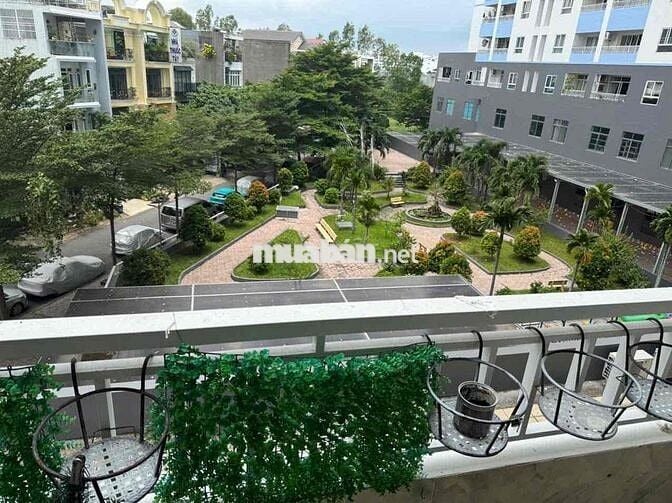 Căn góc chung cư Linh Tây 71m², 2PN 2WC, giá chỉ 2.7 tỷ