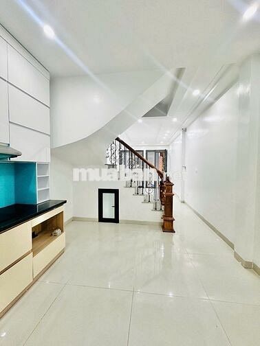 Bán Nhà Phú Thượng Tây Hồ Gần Cầu Nhật Tân 50m 5 Tầng 9 tỷ