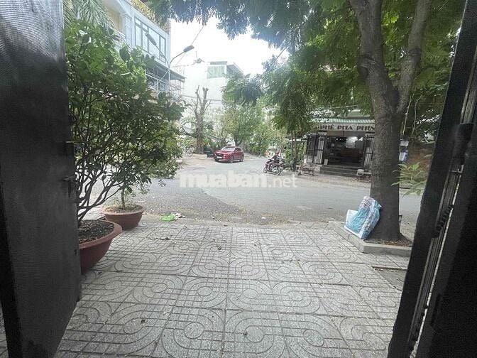 SANG GẤP MẶT BẰNG CĂN GÓC KINH DOANH CAFE, GIẶT GẦN ĐẠI HỌC VĂN LANG