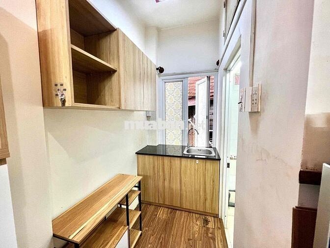 CHO THUÊ STUDIO SANG XỊN MỊN NGAY NGÃ TƯ HÀNG XANH