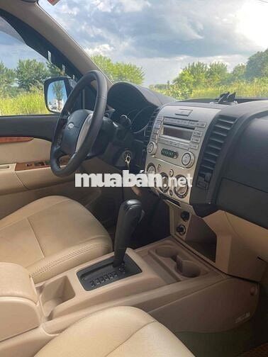 Bán xe Ford Everest 2009 AT máy dầu