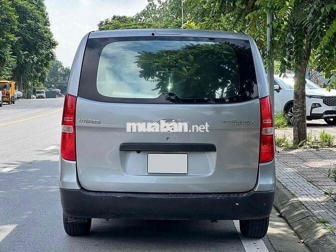 Hyundai Starex 2011 2.5D MT - 130000 km