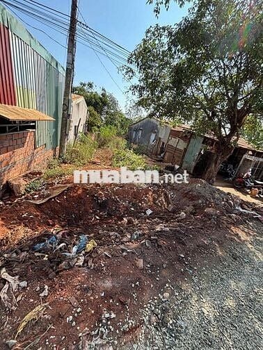 ĐẤT MẶT TIỀN ĐƯỜNG XÃ IA TIÊM NGAY KHU DÂN CƯ