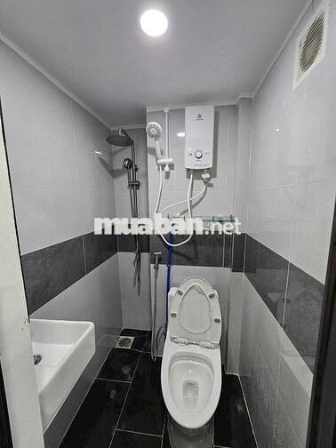 Ann cho thuê tầng 1 nhà riêng mặt tiền đường THL