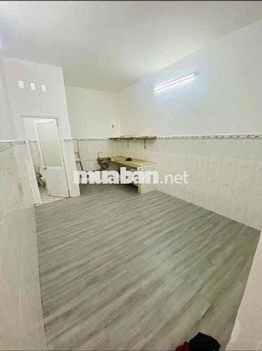 Nhà Mới Hẻm Xe Tải Đường Lạc Long Quân , Dt:4x16m