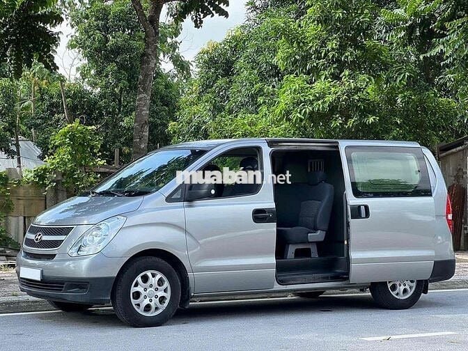 Hyundai Starex 2011 2.5D MT - 130000 km