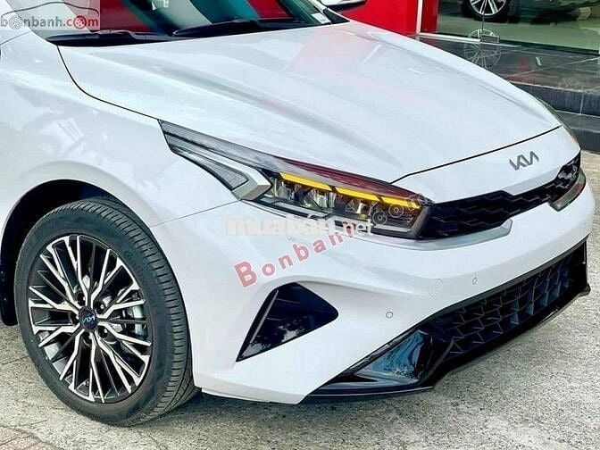 NEW KIA K3 2.0 PREMIUM ƯU ĐÃI CỰC KHỦNG
