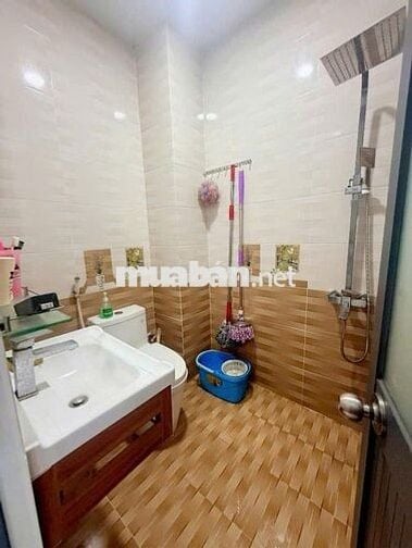 BÁN NHÀ GÒ XOÀI GẦN MẶT TIỀN ĐƯỜNG HẺM XE TAI