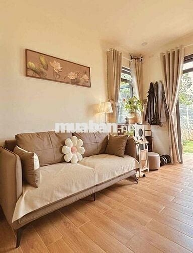 Chuyển nơi ở, bán lỗ lại lô đất 319m2 giá 699tr tặng nhà hiện đại