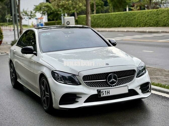 Mercedes Benz C300 AMG 2021 - 42000 km