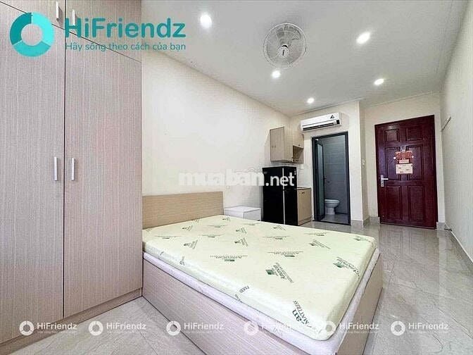 ĐẦU THÁNG TRỐNG STUDIO BAN CÔNG FULL NT - HẺM XE HƠI GẦN UEH CS B