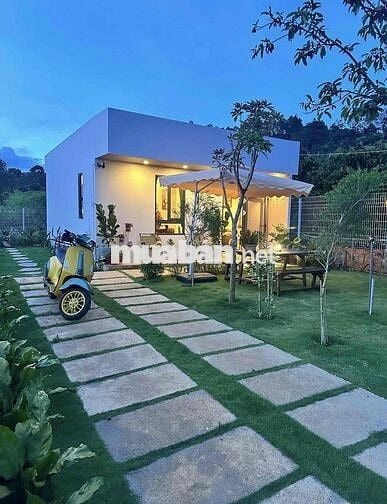 Chuyển nơi ở, bán lỗ lại lô đất 319m2 giá 699tr tặng nhà hiện đại