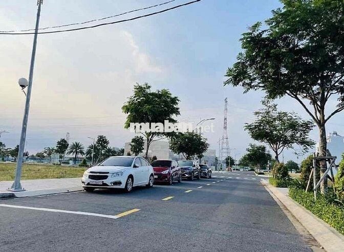 📍 Vị trí cực đẹp: gần Quận 5, Quận 6, Quận 8, Quận Bình Tân – di chuyể