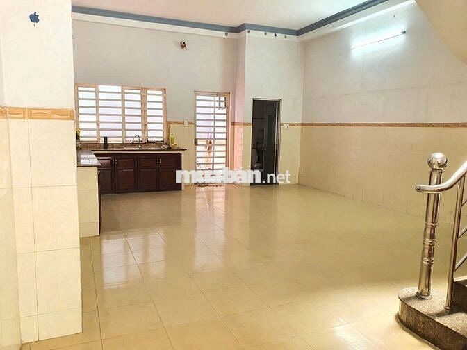 Cho thuê nhà mặt tiền kinh doanh đường Bà Triệu , Thị Trấn Hóc Môn