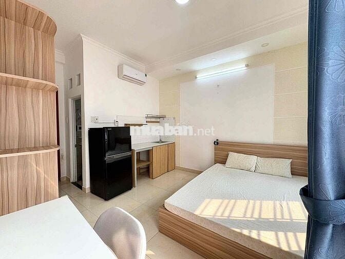 SIÊU PHÒNG TRỌ 30m2 gần ĐH VĂN LANG FULL NỘI THẤT, BAN CÔNG MỚI TINH