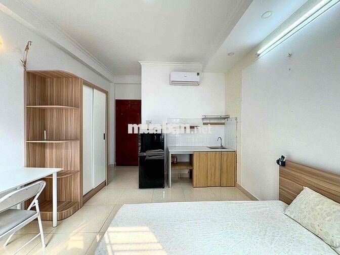 SIÊU PHÒNG TRỌ 30m2 gần ĐH VĂN LANG FULL NỘI THẤT, BAN CÔNG MỚI TINH