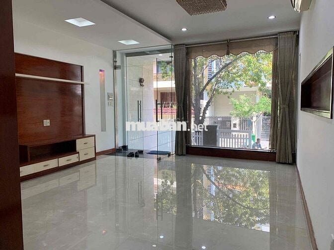 Chính chủ cho thuê nhà phố KDC Him Lam ở & Kinh doanh văn phòng rất ok